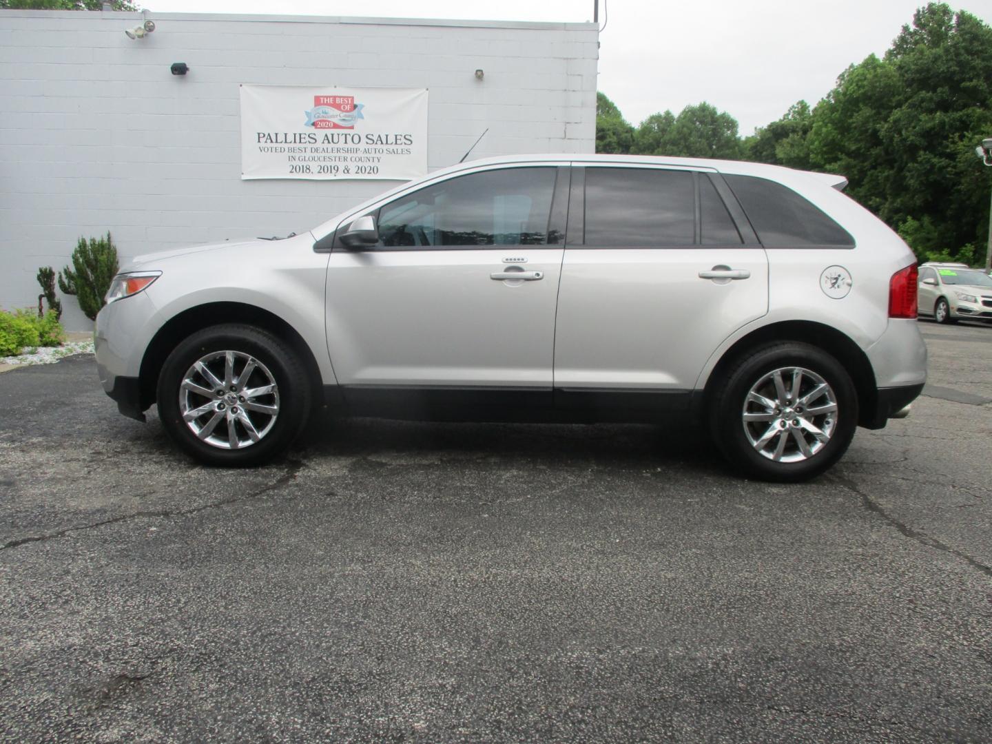 2013 SILVER Ford Edge (2FMDK4JC0DB) , AUTOMATIC transmission, located at 540a Delsea Drive, Sewell, NJ, 08080, (856) 589-6888, 39.752560, -75.111206 - Photo#2